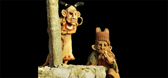 Aluxob depicted in figurines, courtesy of John Kachuba.